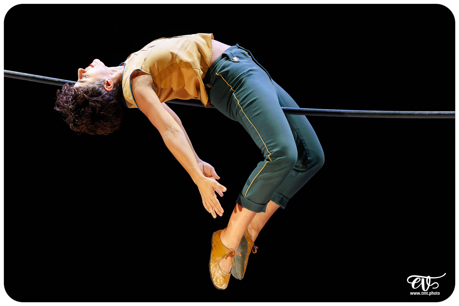 ESENCIAL (VAIVEN CIRCO)